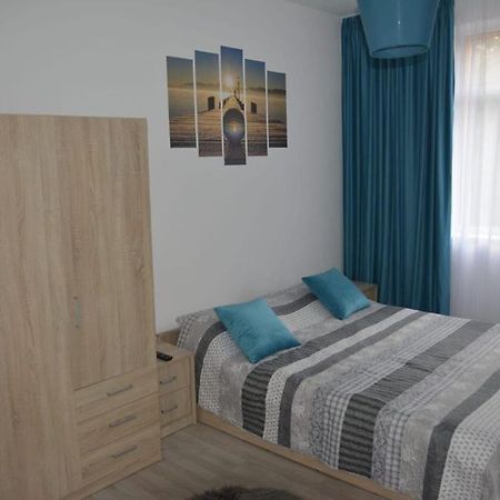 Sunrise Apartment Petroşani Eksteriør billede