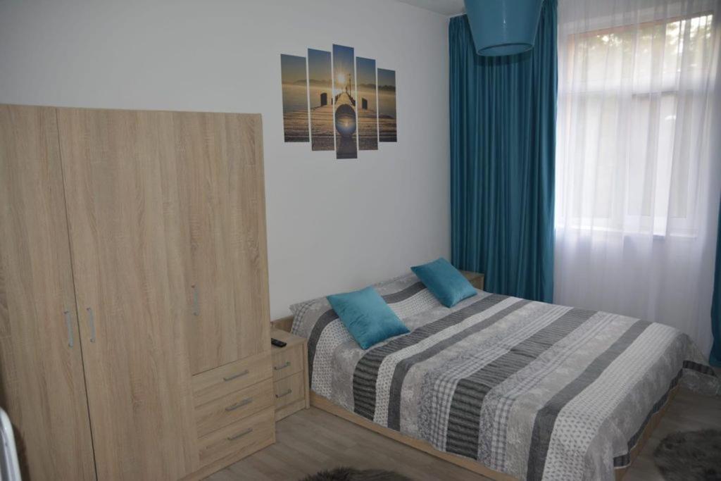 Sunrise Apartment Petroşani Eksteriør billede