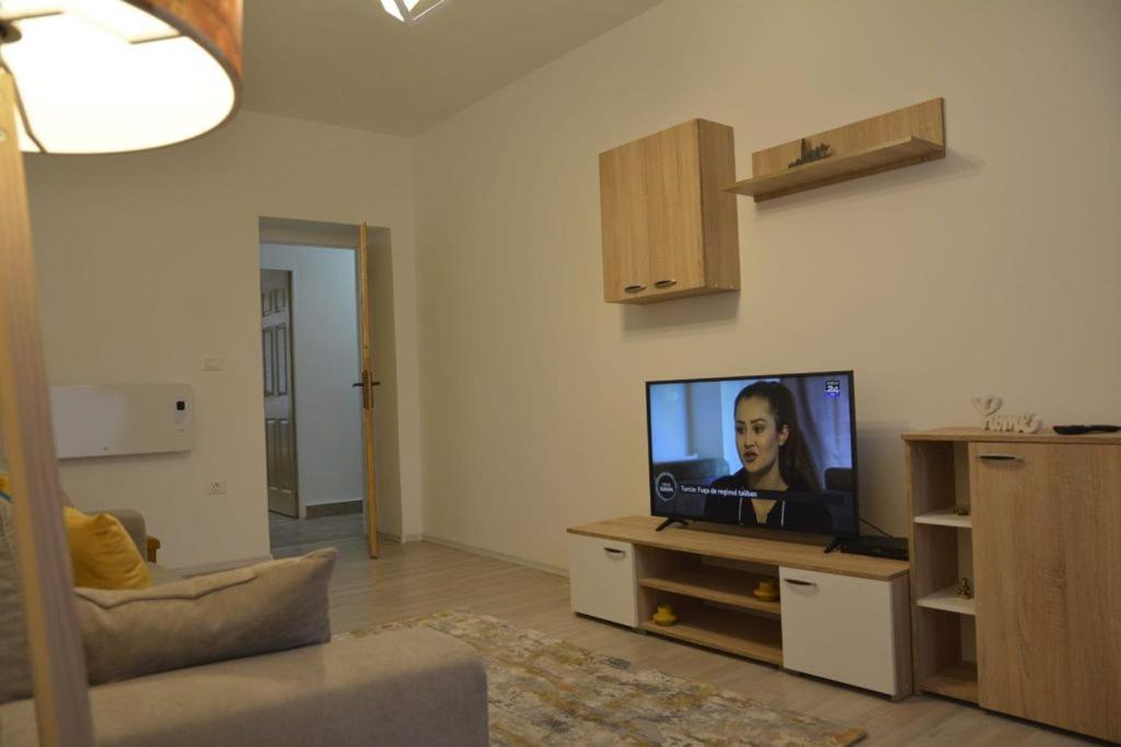 Sunrise Apartment Petroşani Eksteriør billede